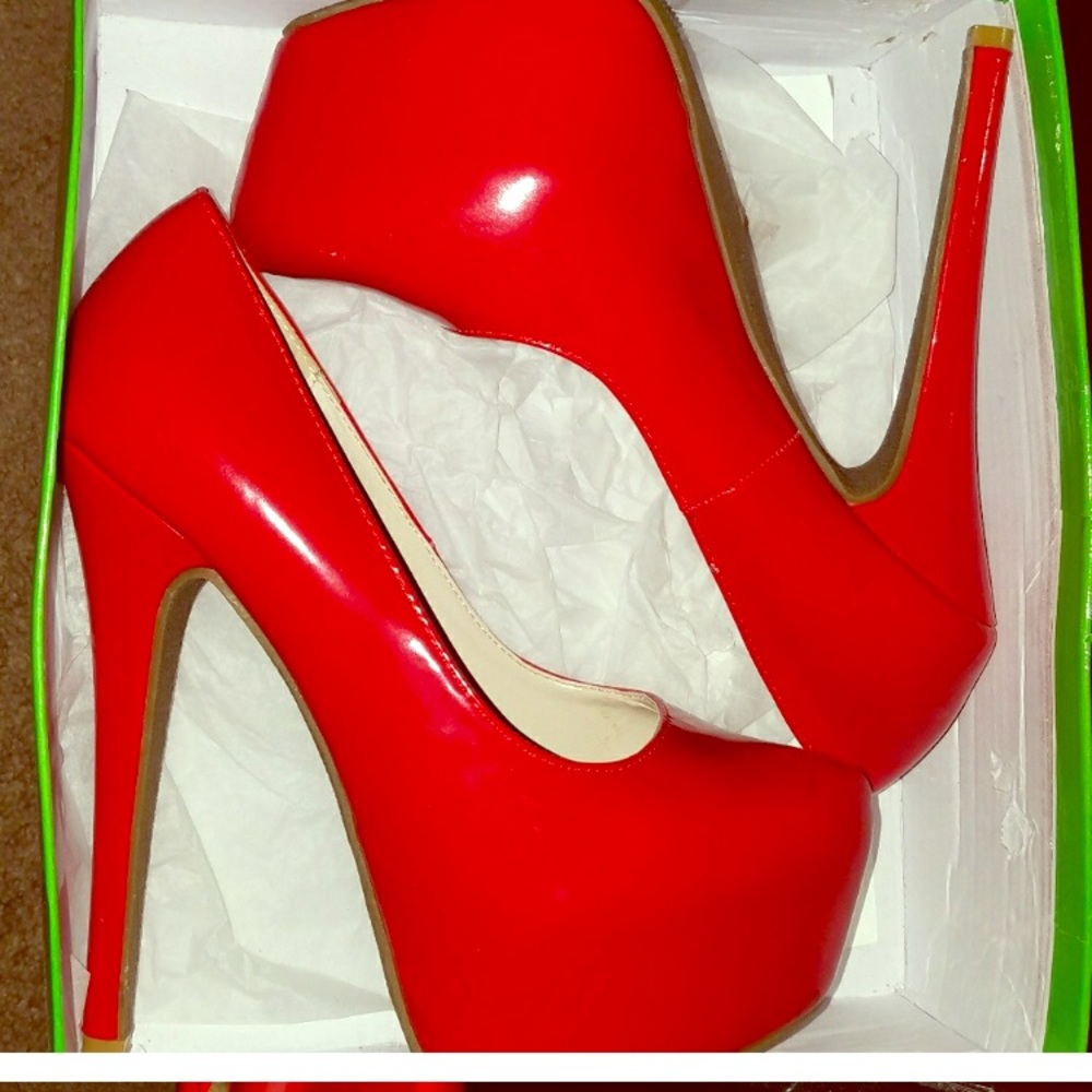 Hot Red “Daily Shoe UK” Stiletto Platform Heels